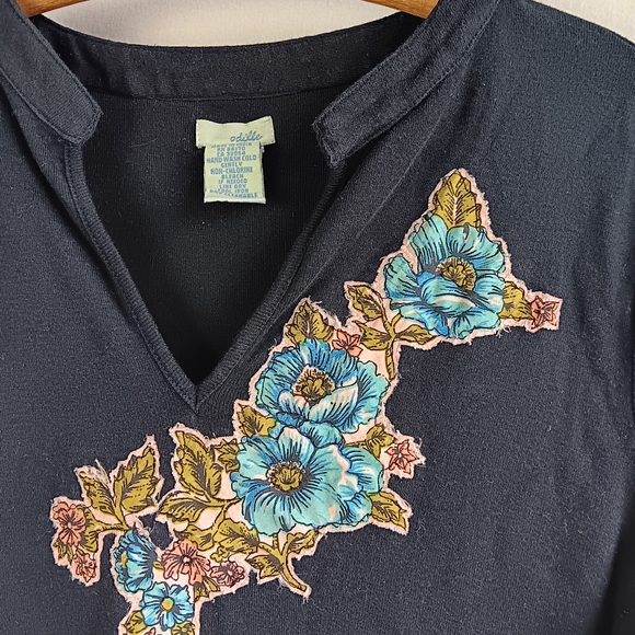 Vtg Anthropologie Odille 00s Y2K Black Knit Tee Silk Floral Applique Size L - Picture 2 of 4